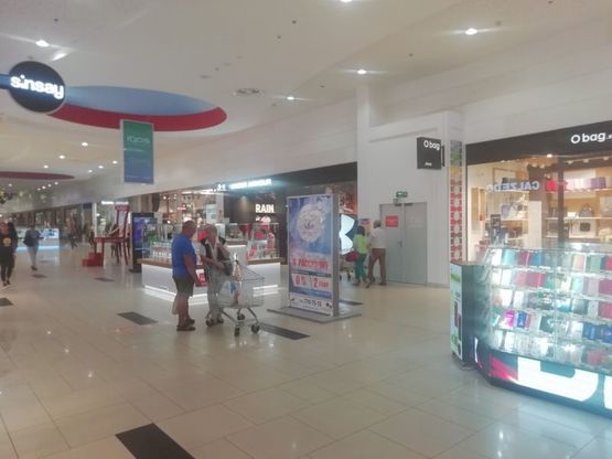 Фото рекламної площини за адресою ТРЦ Ривьера 6Б