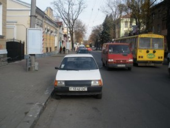 Фото рекламної площини за адресою вул. Лепкого 25 №9 ст Б