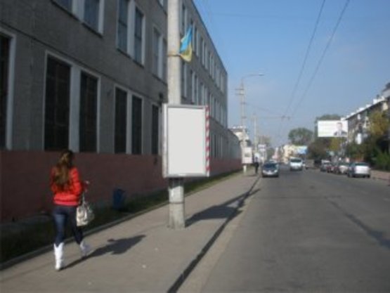 Фото рекламної площини за адресою вул. Мельника №6 ст Б