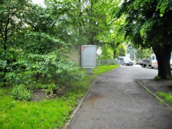 Фото рекламной плоскости по адресу Довга  міська поліклініка навпроти зупинки