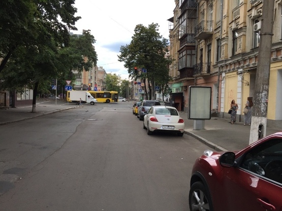 Фото рекламної площини за адресою ул. Волошкая 28/40