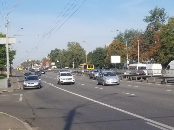 Фото рекламної площини за адресою просп. Победы, 41, напротив "БрокБизнесБанк", направление из центра
