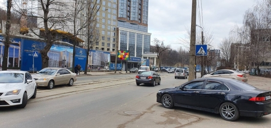 Фото рекламной плоскости по адресу ул. Глубочицкая, 71, (ЖК "Подол Плаза")/ Вознесенский спуск