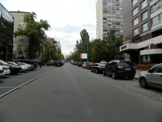 Фото рекламної площини за адресою ул. Тверская (ул. Ежи Гедройца) / "УкрЭксим Банк", в напр. ул. Б. Васильковская