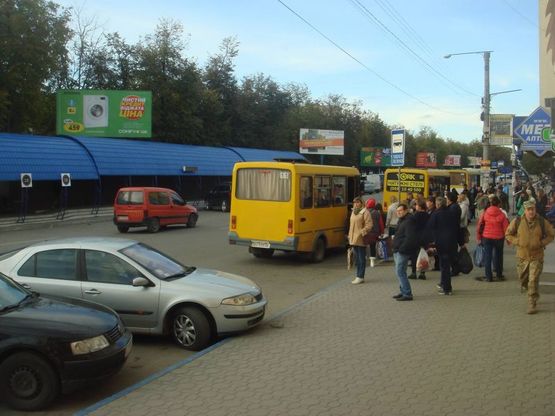 Фото рекламной плоскости по адресу пр.Грушевського (між вул. Соборна та вул.Д.Галицького)