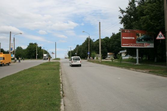 Фото рекламной плоскости по адресу перехрестя пр. Грушевського та вул.Панівецької (50м до вул.Панівецька)