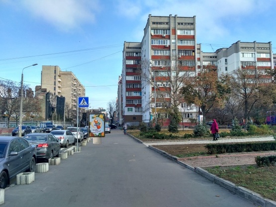 Фото рекламної площини за адресою Ул. Щекавицкая, 26. Кинотеатр «Жовтень»