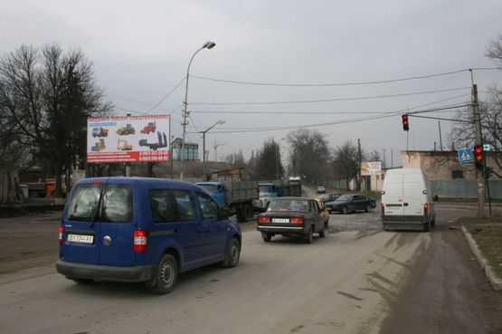 Фото рекламной плоскости по адресу перехрестя вул. Привокзальна та Д.Галицького
