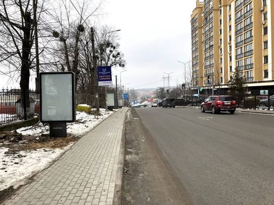 Фото рекламной плоскости по адресу Ул. Соборна 10 , напротив ЖК "Щасливий"