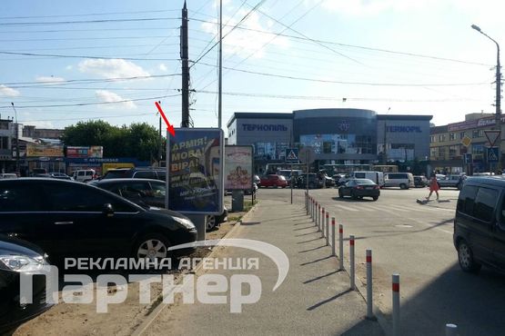 Фото рекламной плоскости по адресу Живова