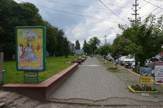 Фото рекламной плоскости по адресу вул. Незалежності, біля Надра, Коопінвест та Індекс банків