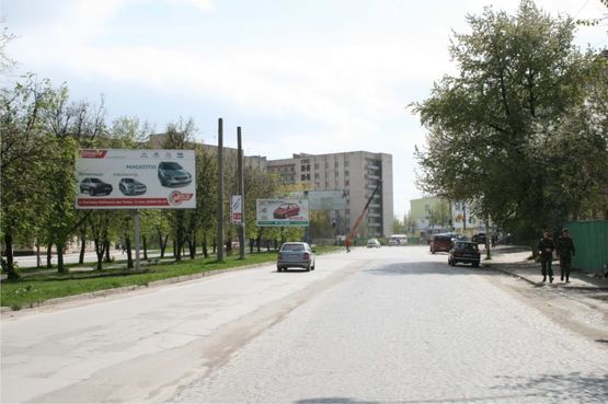 Фото рекламной плоскости по адресу пр.Грушевського(між вул.Уральська-вул.Драй Хмари)