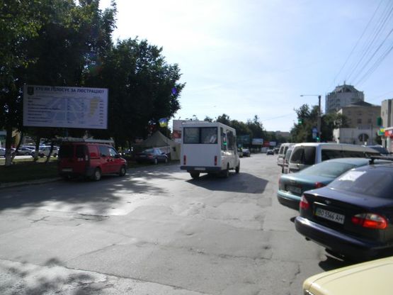 Фото рекламной плоскости по адресу район перехрестя проспект Грушевського-вул.Князів Коріатовичів