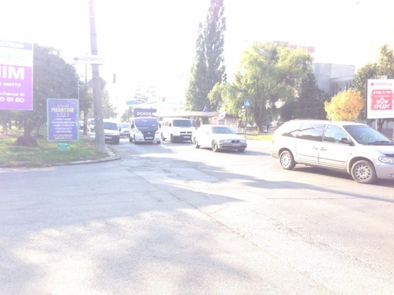 Фото рекламной плоскости по адресу м.Ужгород вул.8-го Березня