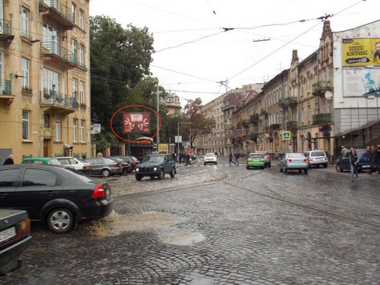 Фото рекламной плоскости по адресу Франка  (в центр)