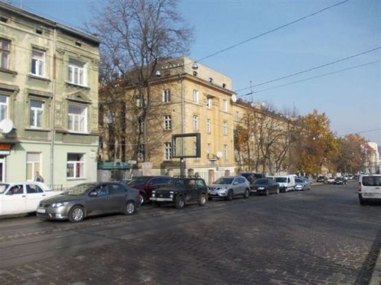 Фото рекламної площини за адресою Городоцька, 42 ( напроти цирку, до центру)