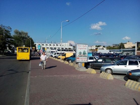 Фото рекламной плоскости по адресу пл Двірцева