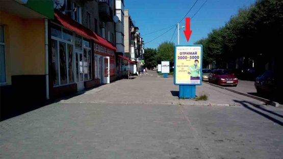 Фото рекламної площини за адресою ул. Горького, 153 ("EVA", салон окон WDS) (Б)