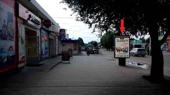 Фото рекламной плоскости по адресу ул. Горького, 166 (вход в ТЦ Олимпия, "Швидко гроши", Рынок) (Б)