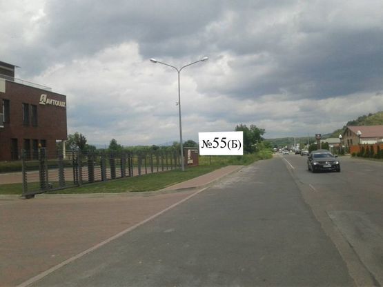 Фото рекламной плоскости по адресу вул. Автомобілістів, с-н Автолюкс