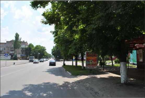 Фото рекламной плоскости по адресу ул. Советская, 31, в районе Кооперативного колледжа, памятника Ленину