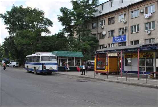 Фото рекламной плоскости по адресу ул. Сучкова, 28 на остановке