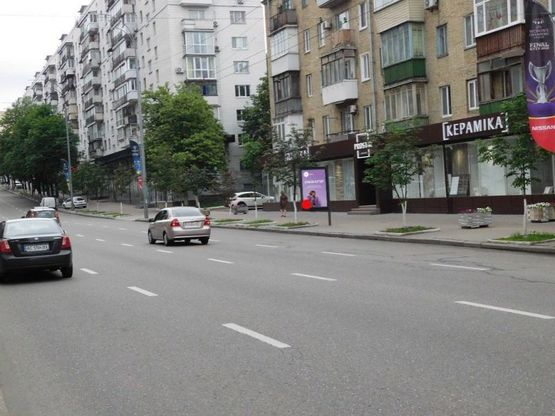 Фото рекламної площини за адресою Леси Украинки бул. 20