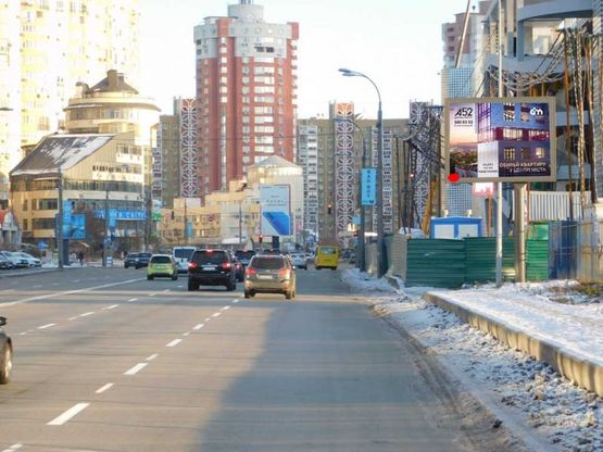 Фото рекламної площини за адресою Днепровская набережная 17 напротив