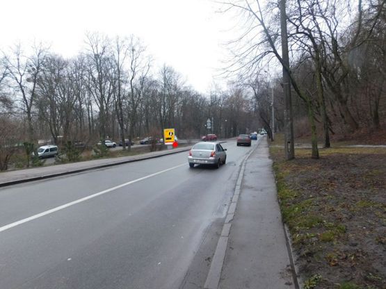 Фото рекламної площини за адресою Парковая дорога, поворот к Зеленому театру, в центр