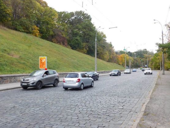 Фото рекламной плоскости по адресу Подольский спуск