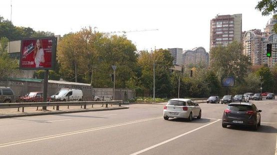 Фото рекламной плоскости по адресу Старонаводницкая ул., 22 ( напротив), направление к пл. Леси Украинки