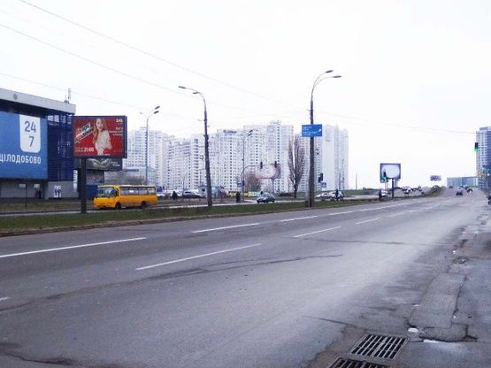 Фото рекламної площини за адресою Днепровская набережная ул., 33 (ТРЦ "Аркадия", в сторону Южного моста)