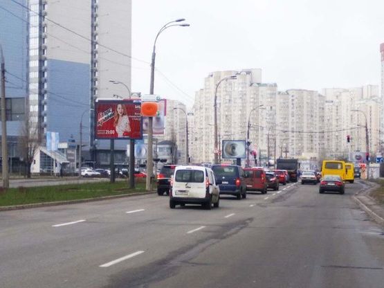 Фото рекламной плоскости по адресу Днепровская набережная ул., 16б (напротив АЗС WOG, ТРЦ "Аркадия", в сторону Княжий затон)