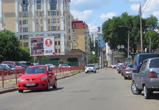 Фото рекламной плоскости по адресу Нижний Вал ул. - автостанция (BackLit)