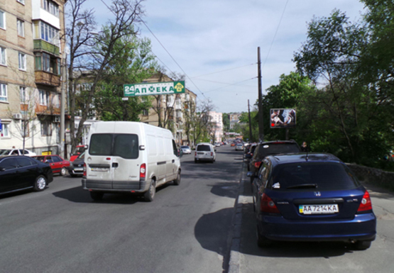 Фото рекламной плоскости по адресу Бастионная ул., напротив дома №5 (BackLit)