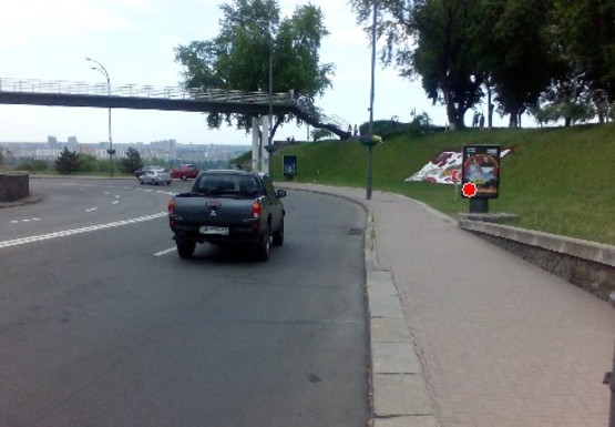 Фото рекламної площини за адресою Аллея Героев Крут, 130 м. до Славы пл.