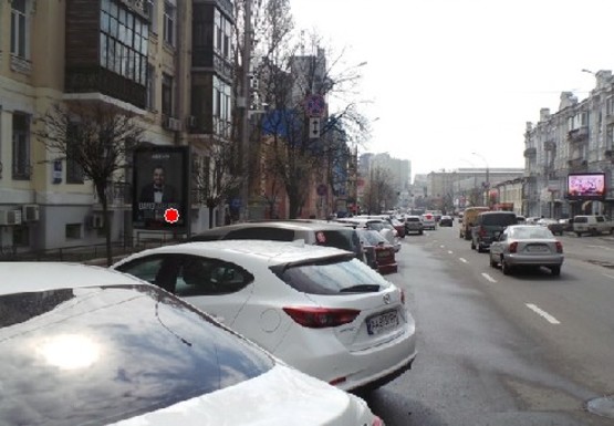 Фото рекламної площини за адресою Антоновича ул., 37/13 (Горького ул.)