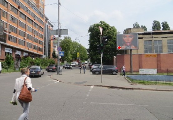 Фото рекламной плоскости по адресу Коновальца ул. (бывш. Щорса ул.) - Предславинская ул.