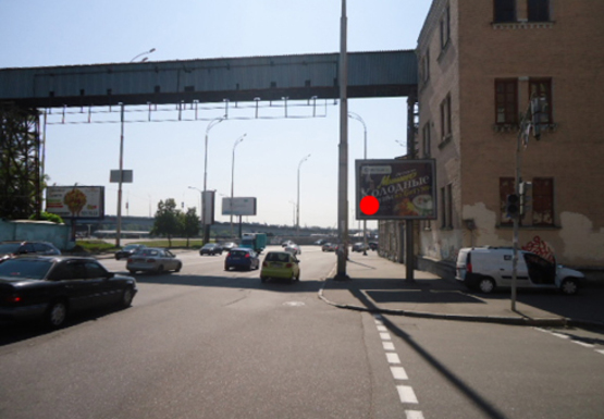 Фото рекламной плоскости по адресу Набережно-Крещатицкая ул., 36/31 - Спасская ул.