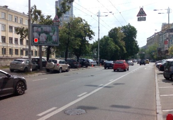 Фото рекламной плоскости по адресу Жилянская ул., 48