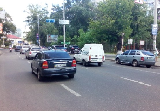 Фото рекламної площини за адресою Жилянская ул., 45