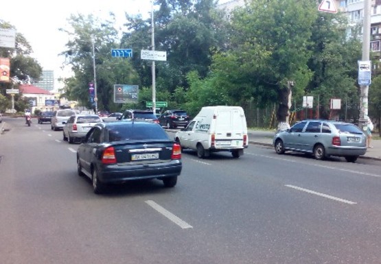 Фото рекламной плоскости по адресу Жилянская ул., 45