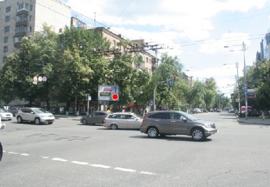 Фото рекламной плоскости по адресу Толстого  Льва ул. - Жилянская ул.