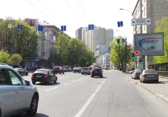 Фото рекламної площини за адресою Антоновича ул., 54  (Горького ул.)