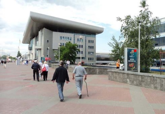 Фото рекламної площини за адресою Привокзальная площадь (Южный терминал)