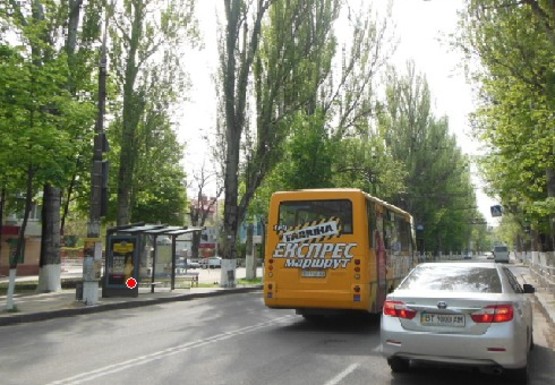 Фото рекламной плоскости по адресу Ушакова пр., - И. Кулика ул.