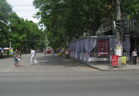 Фото рекламної площини за адресою Соборная ул. - Большая Морская ст.