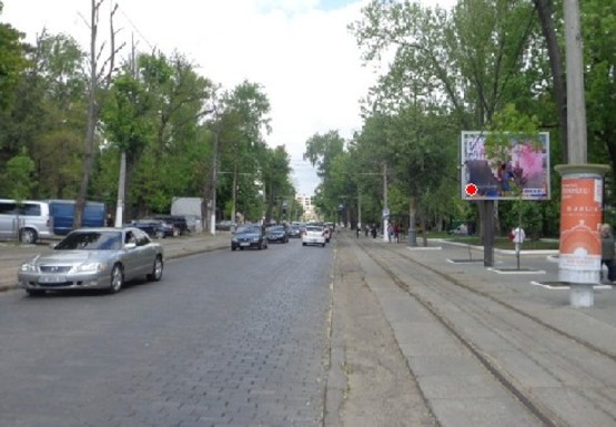 Фото рекламної площини за адресою Французький блв., 49/51 (BackLit)