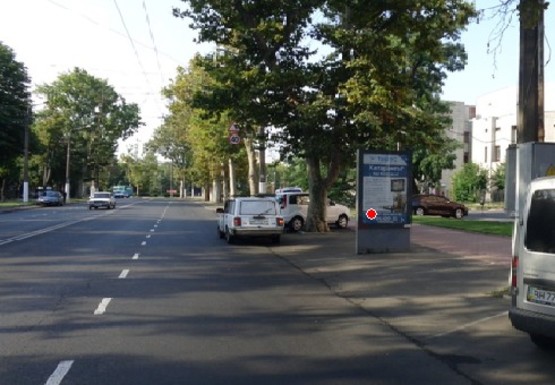 Фото рекламної площини за адресою Шевченко пр.,4-А, БЦ "Шевченковский" напротив