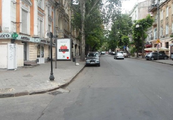 Фото рекламної площини за адресою Екатерининская ул., 7